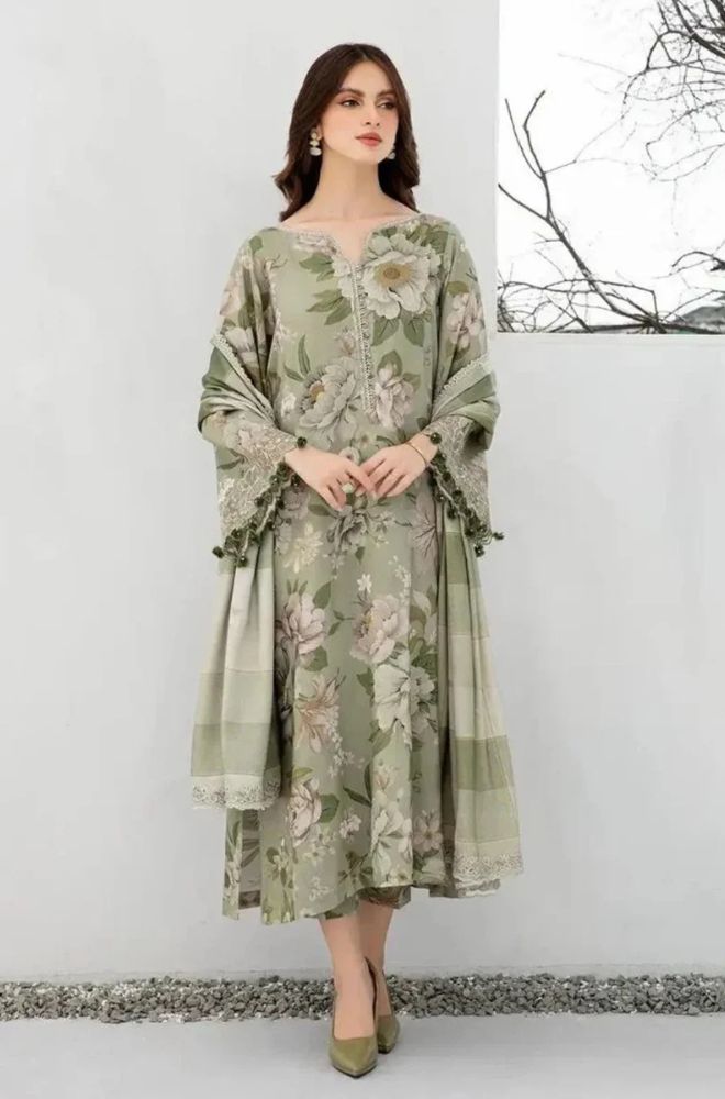 Season End Sale: Stylish Outfits You Can Buy at Half the Price - BlueFery