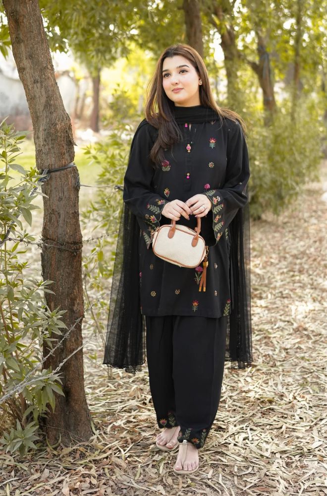 Summer 3 Piece Lawn Suits for Women Online in Pakistan 2026 - BlueFery