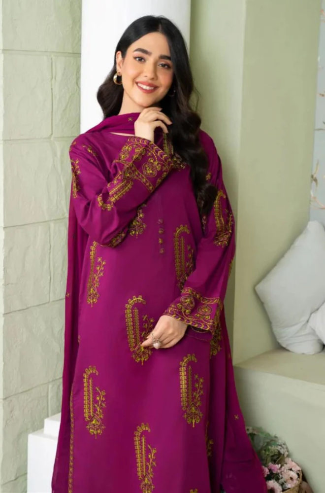 Summer 3PC Lawn Embroidered Suit - BFU0106