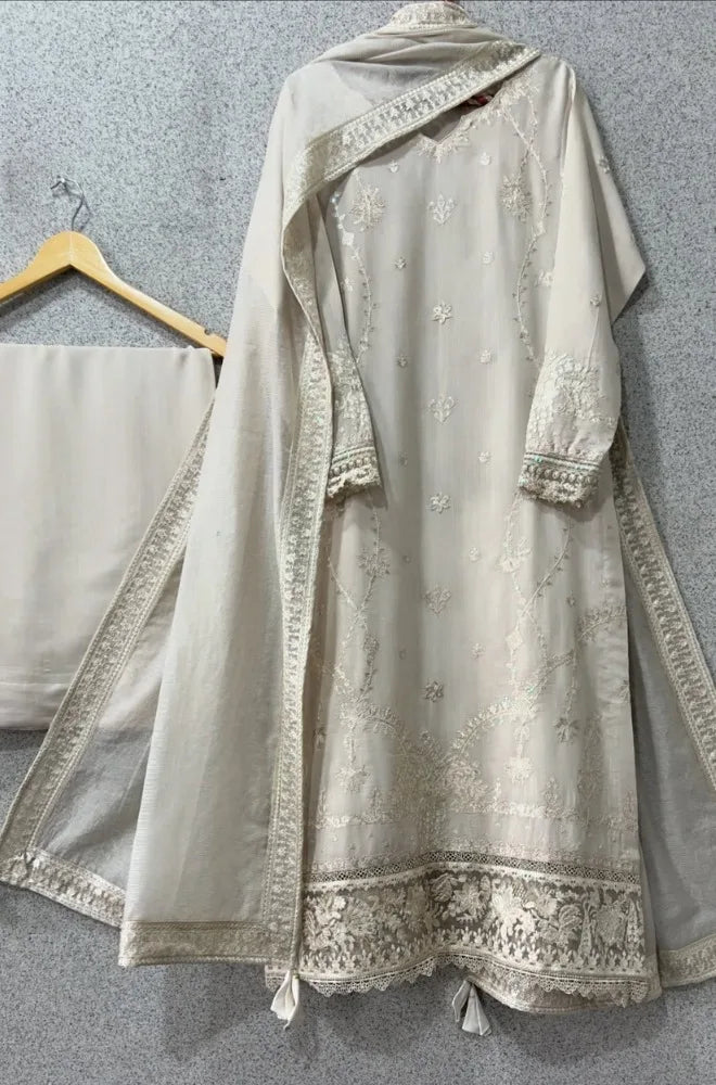 Zarqash - 3PC Lawn Embroidered Shirt With Organza Embroidered  Dupatta and Trouser - BFB0971