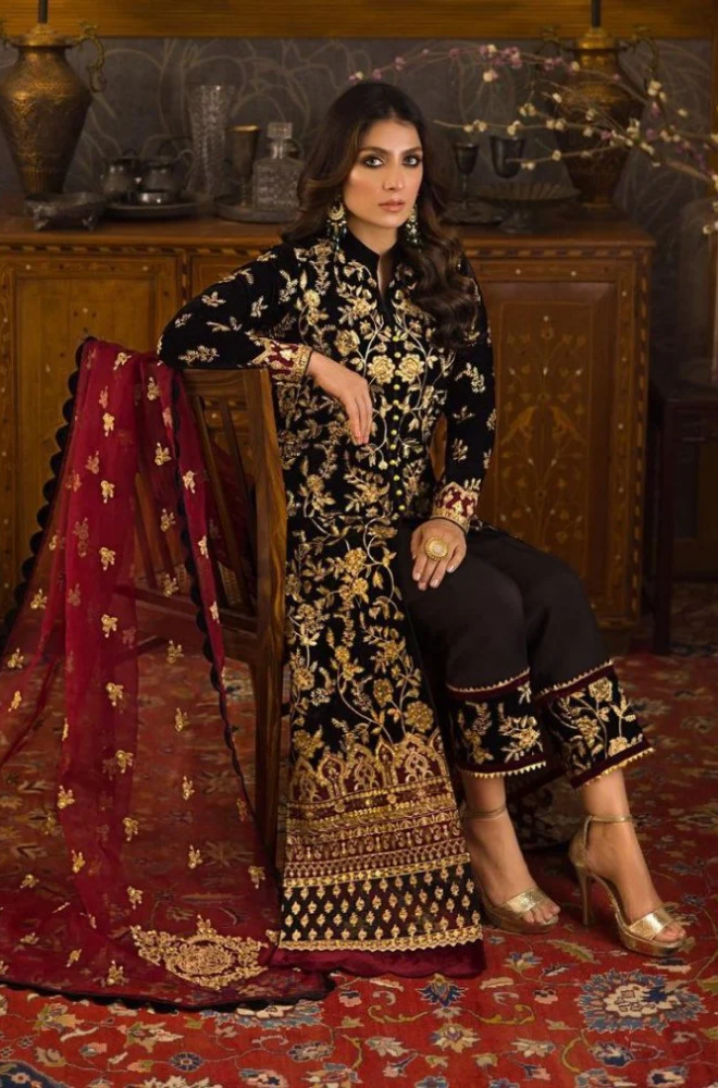 Asim Jofa - 3PC Velvet Embroidered Shirt With Organza Embroidered Dupatta and Trouser - BFB0163