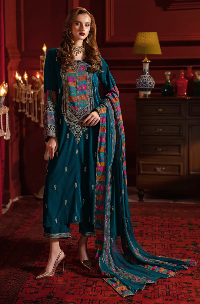 Bareeze -Winter 3PC Velvet Embroidered Suit - BFB0562