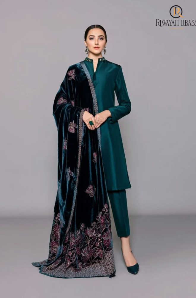 Bareeze - 3PC Velvet Embroidered Shirt With Velvet Embroidered Dupatta and Trouser - BFB0548