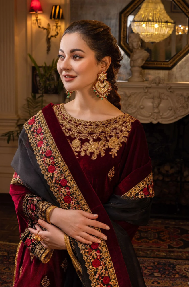 Asim Jofa - 3 Piece Velvet Embroidered Shirt With Organza Dupatta and Trouser - SB0165