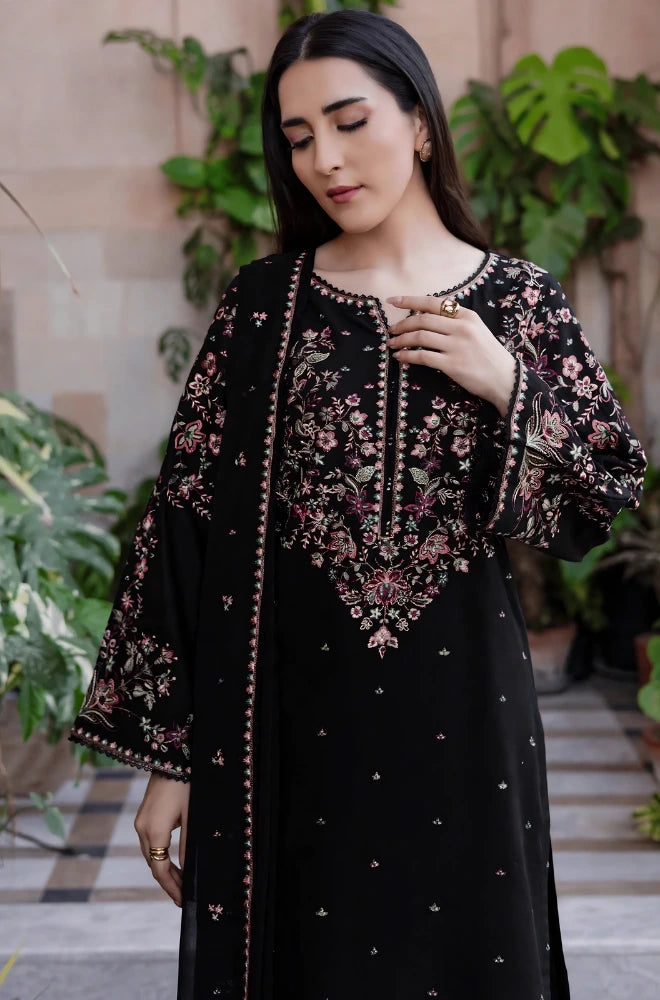 Batik Black 3PC Dhanak Embroidered Suit - bluefery