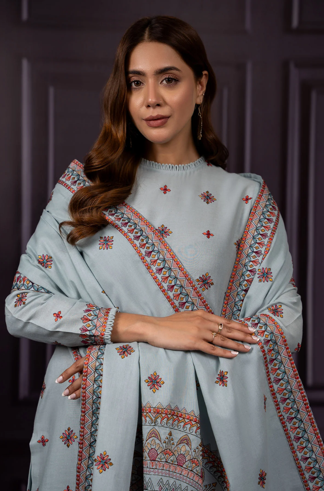 Kayseria - Winter 3PC Dhanak Embroidered Suit - BFB0448