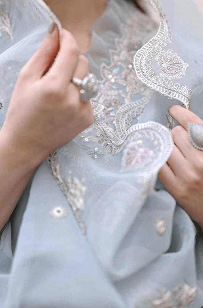 3PC Lawn Embroidered Suit - BFU0111 - luxury | BlueFery