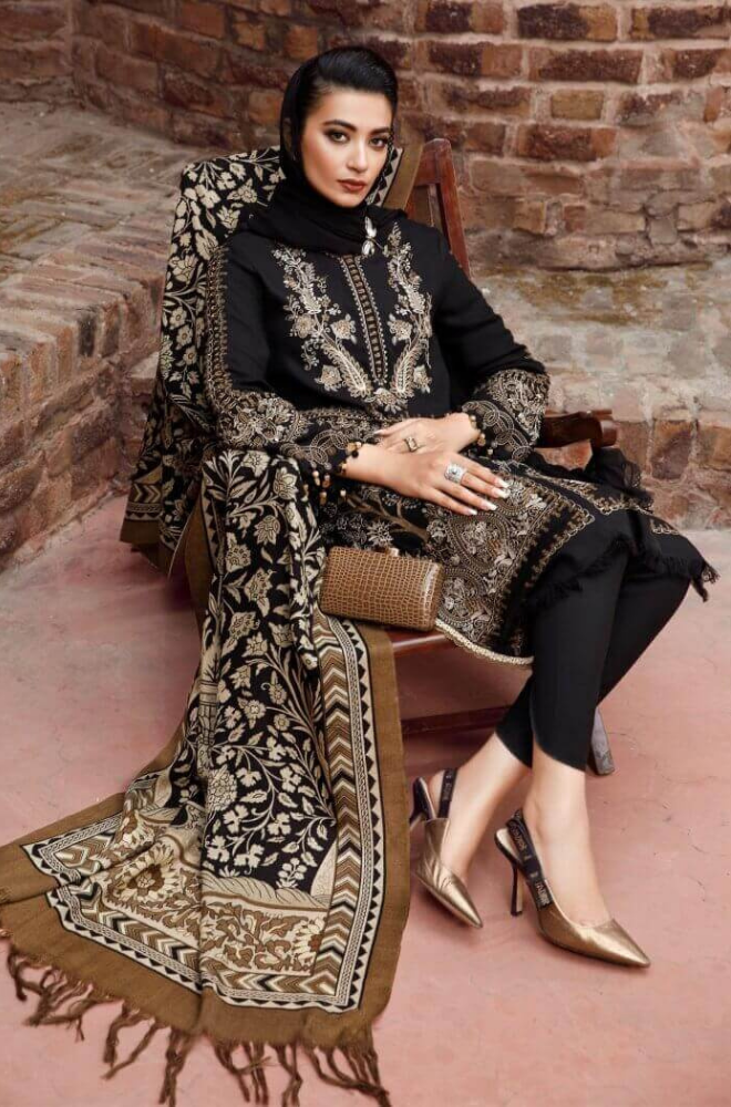 Maria.B - 3PC Dhanak Embroidered Suit - BFRZ0114