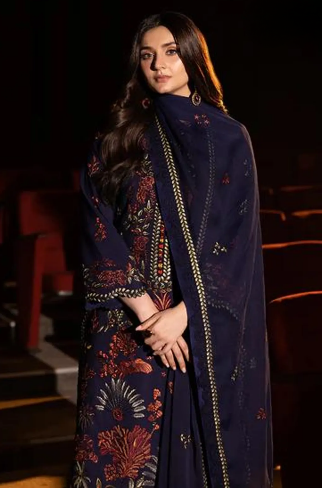ASIM JOFA - Winter 3PC Dhanak Embroidered Suit - BFB0483
