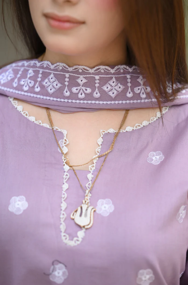 Sobia Nazir - Lawn Embroidered Suit - BFB0315
