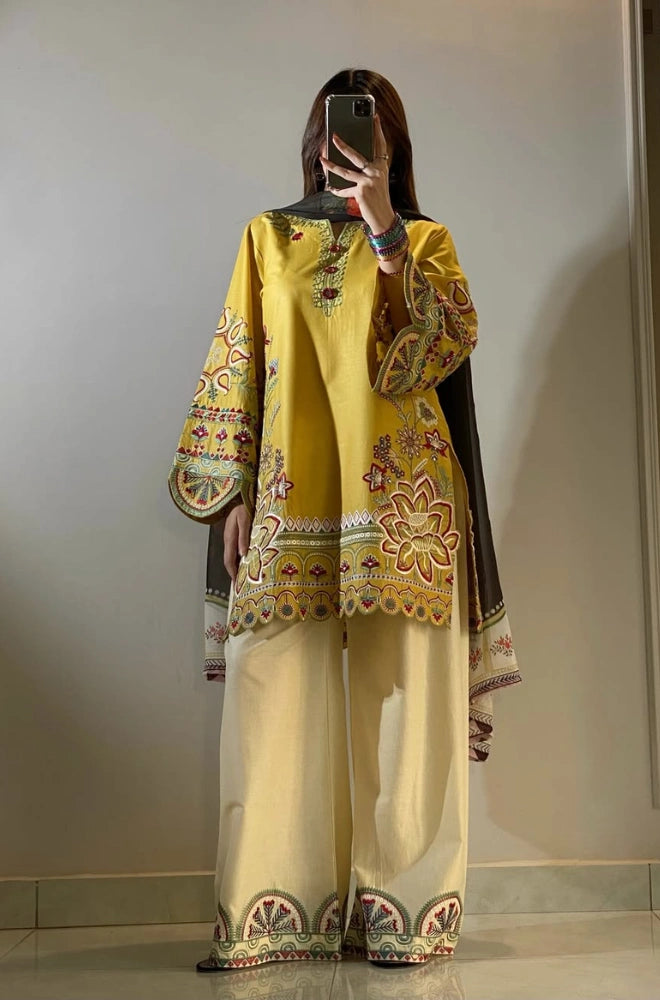 Safinaz - 3PC Dhanak Embroidered Shirt With Wool Printed Dupatta and Trouser - BFB01091