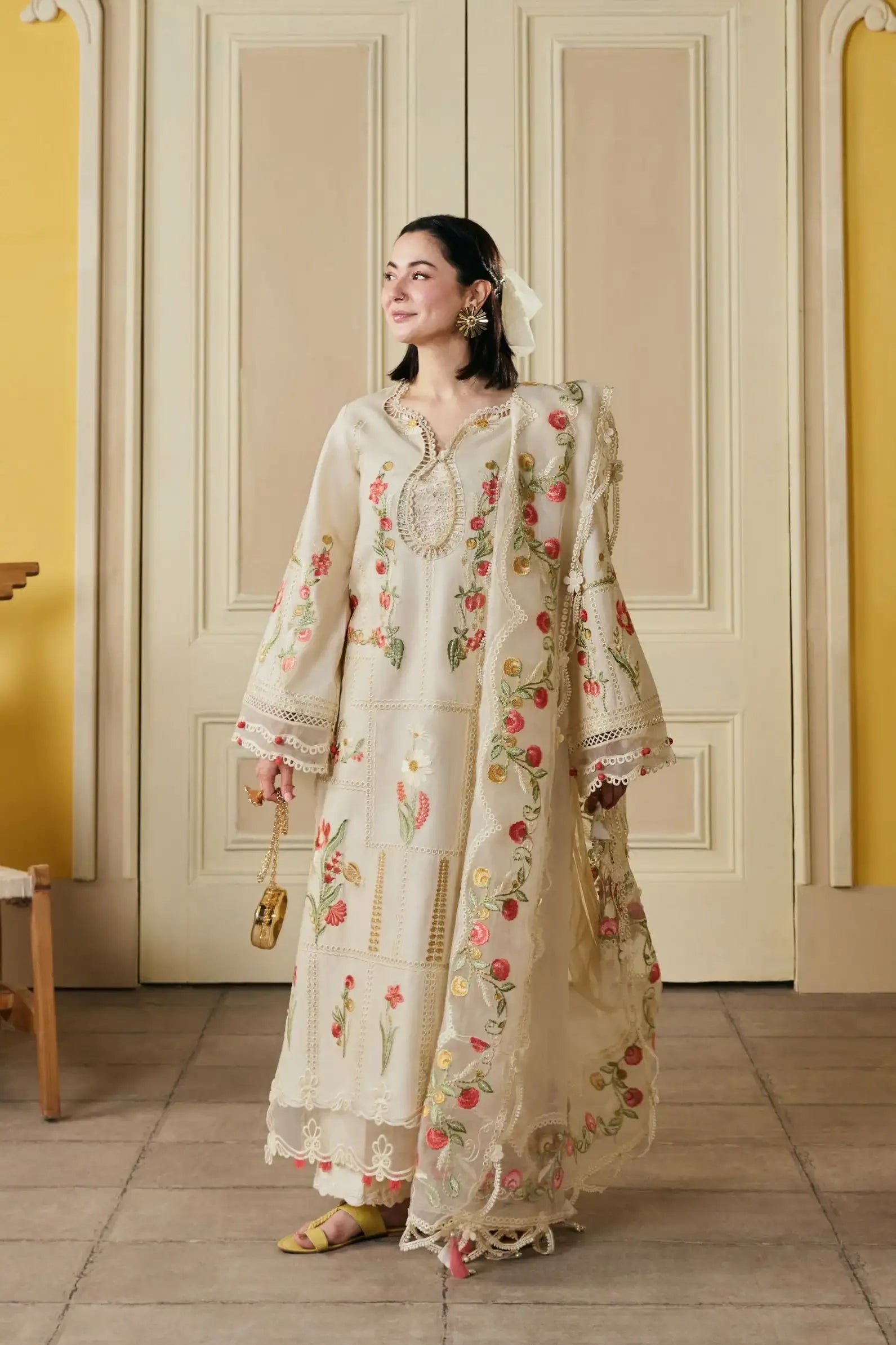 Maryam Hussain - 3PC Lawn Embroidered Shirt With Organza Embroidered Dupatta and Trouser - BFB0826