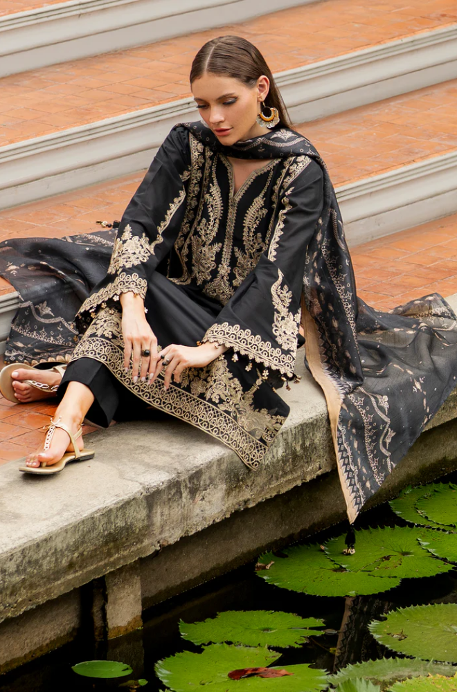 BAROQUE - Winter 3PC Dhanak Embroidered Suit - BFB0485