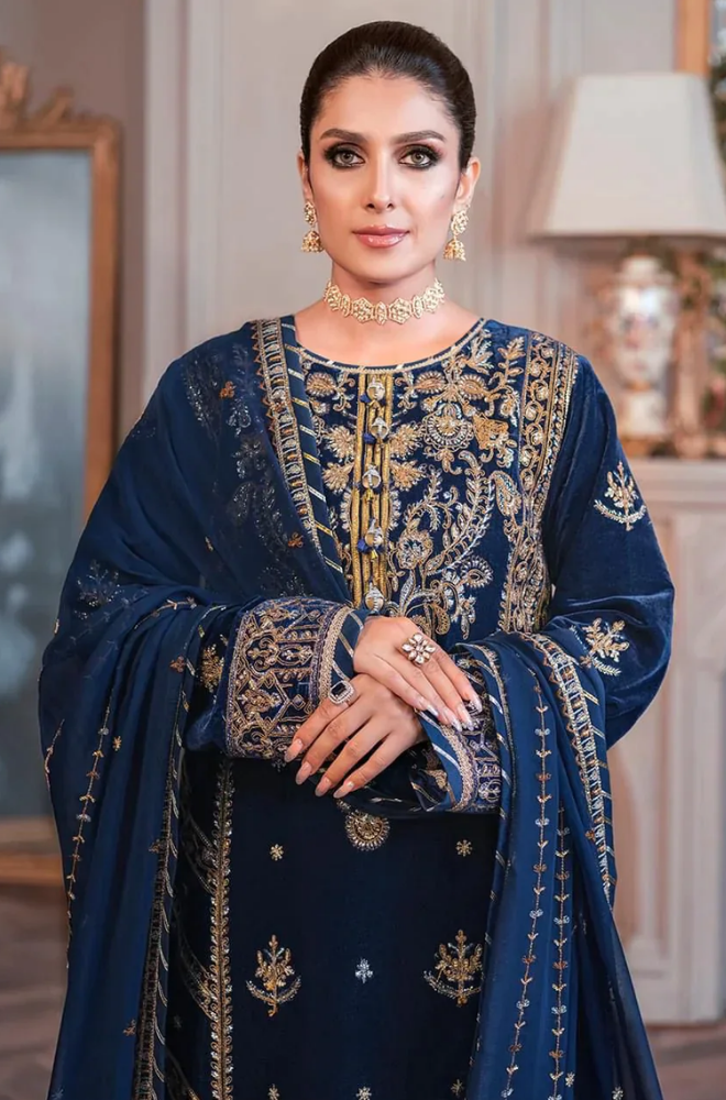 Asim Jofa - 3PC Velvet Embroidered Shirt With Organza Dupatta and Trouser - BFB0519