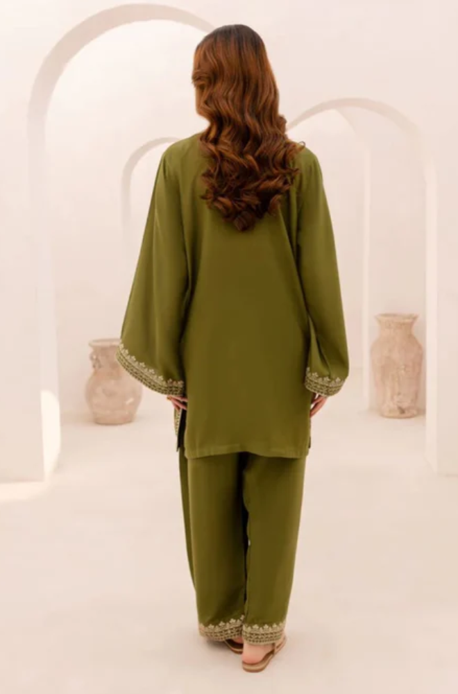 AGHA NOOR - Winter 2PC Dhanak Embroidered Suit - BFB0460