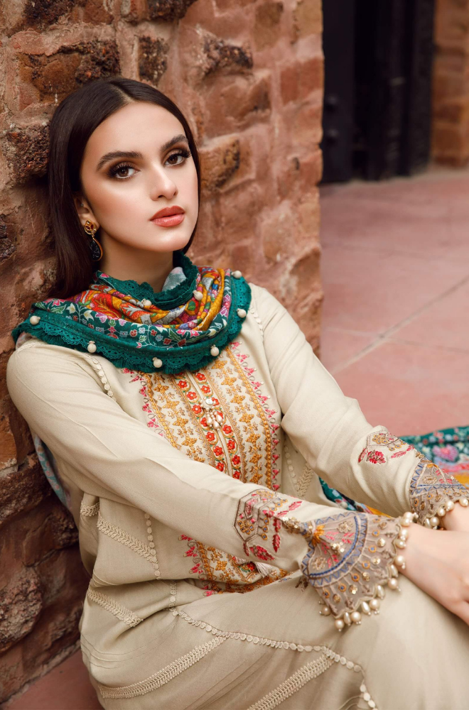 Maria.B - 3PC Dhanak Embroidered Suit- BFRZ0104