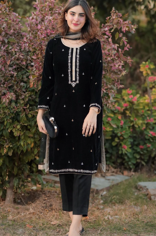 Boraque - 3PC Velvet Embroidered Shirt With Silk Printed Dupatta and Trouser - BFB0401
