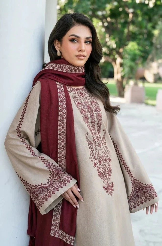BAROQUE - 3PC Lawn Embroidered Shirt with Printed Dupatta and Trouser- BFU00680