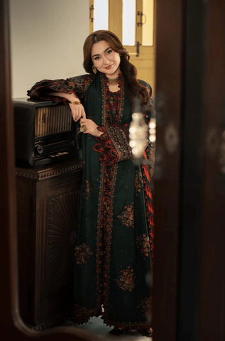 ASIM JOFA - 3PC Lawn Embroidered Shirt with Chiffon Embroidered Dupatta and Trouser - BFA0001