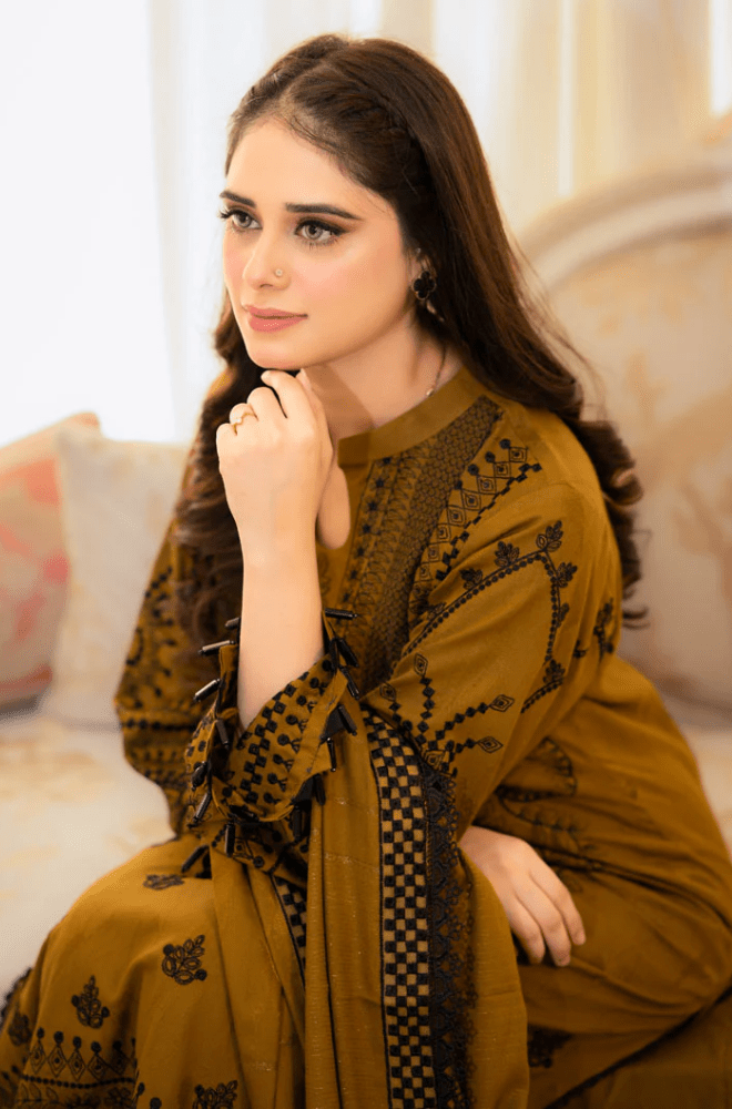 Summer 3PC Lawn Embroidered Suit - BFA00270 - New Arrivals | BlueFery