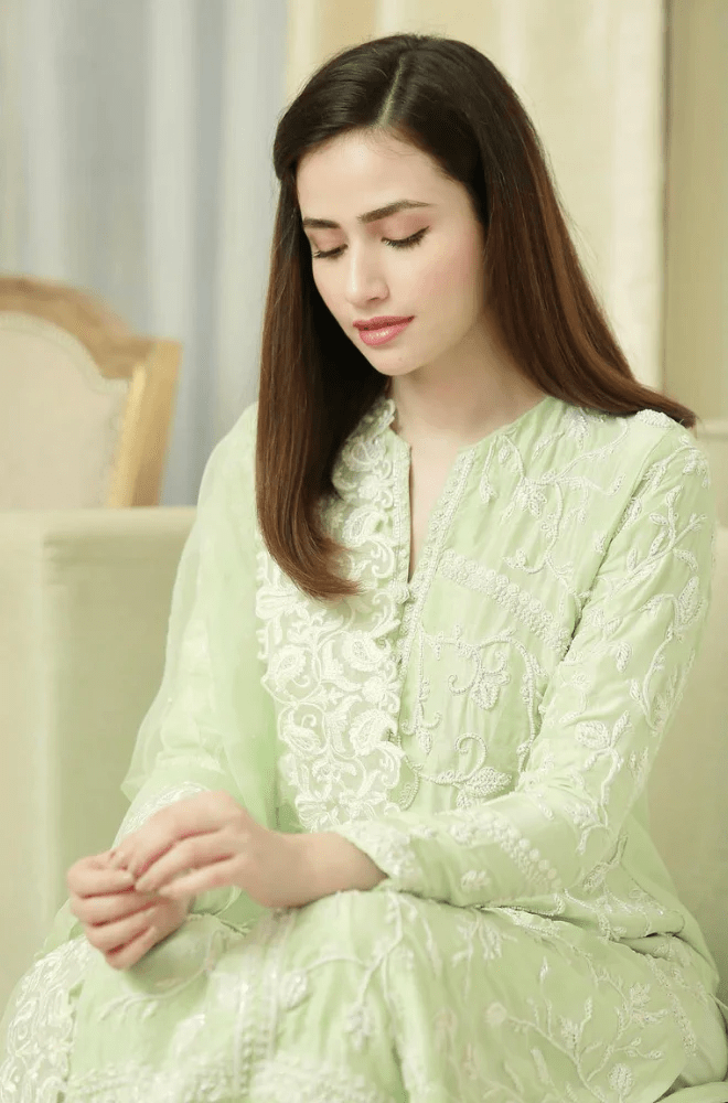Summer 3PC Lawn Embroidered Suit - BFB0020 - | BlueFery