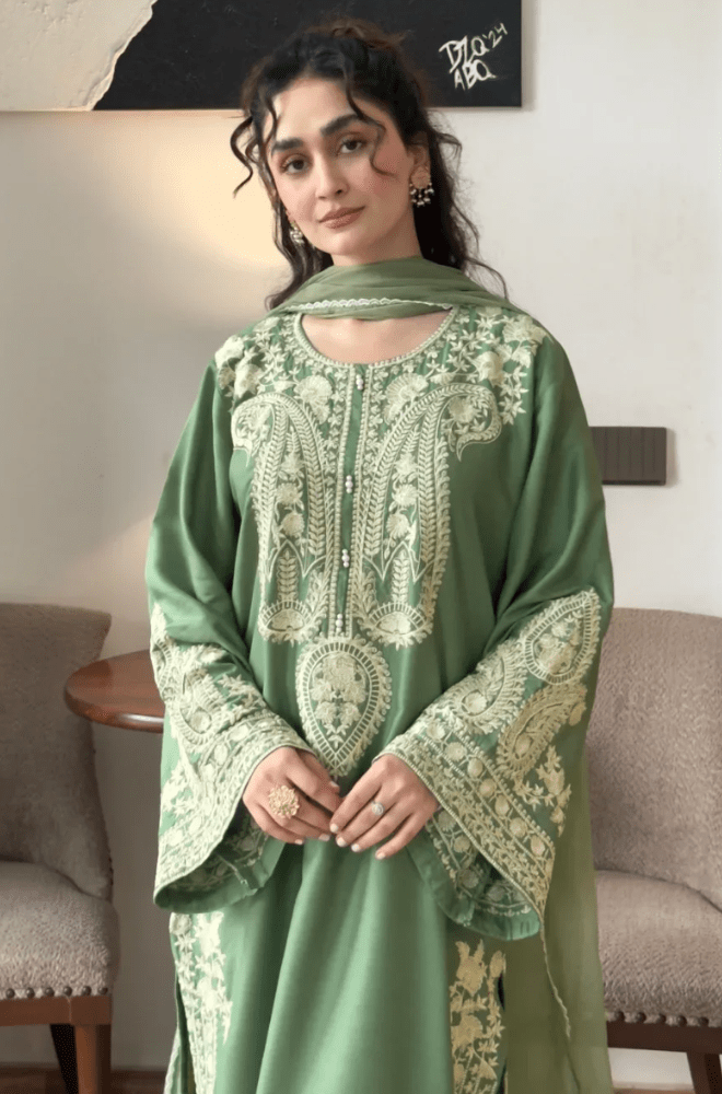 Summer 3PC Lawn Embroidered Suit - BFB0681 - New Arrivals | BlueFery