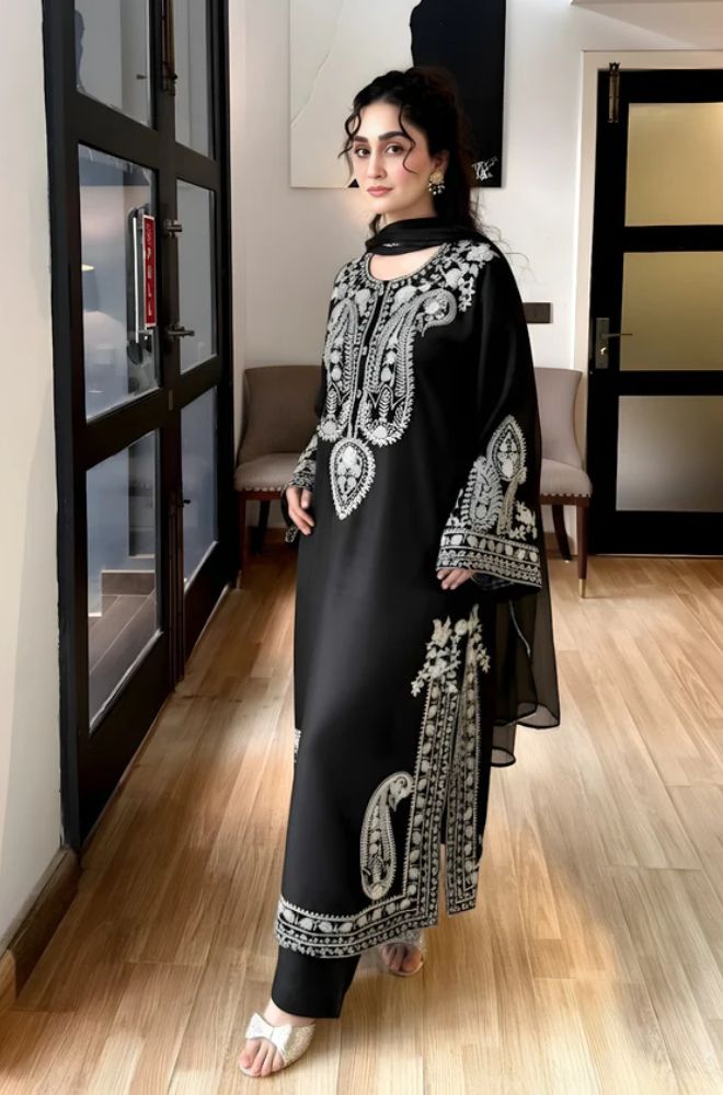 Summer 3PC Lawn Embroidered Suit - BFB0741 - New Arrivals | BlueFery