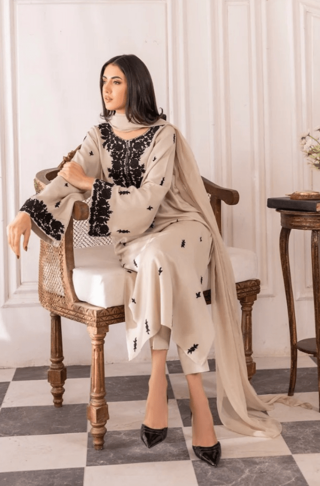 Summer 3PC Lawn Embroidered Suit - BFU0088 - | BlueFery
