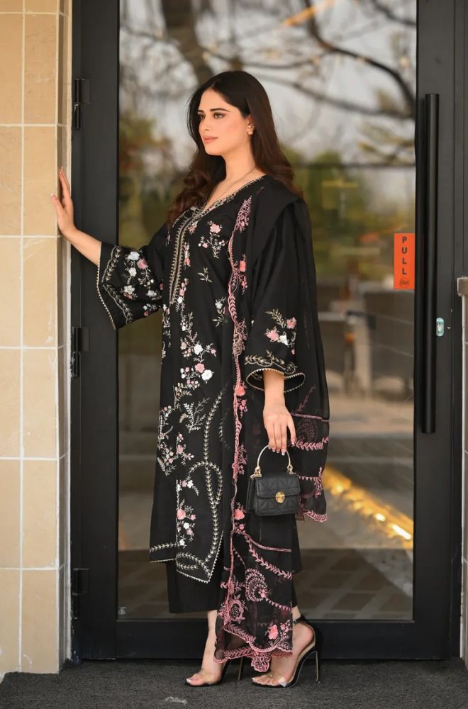 Summer 3Piece Lawn Embroidered Suit - BFB0752 - New Arrivals | BlueFery