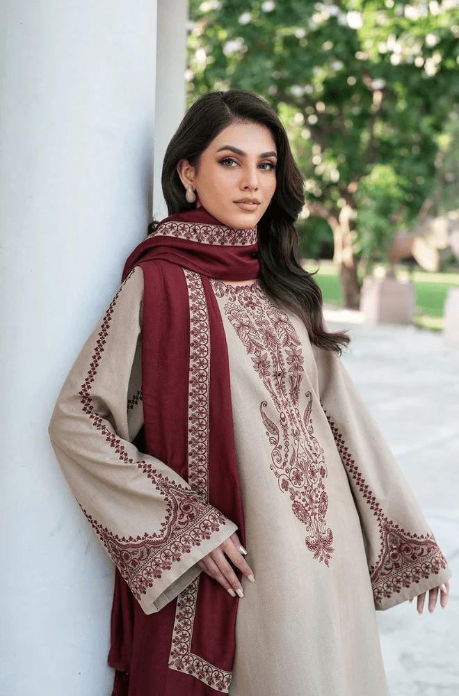 Winter 3PC Dhanak Embroidered Suit - BFU0068 - | BlueFery