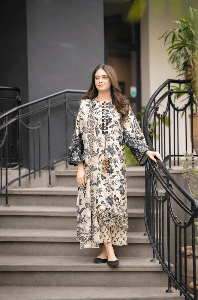 3PC Khaddar Digital Print Shirt with khaddar Printed Dupatta and Trouser - BFU0083