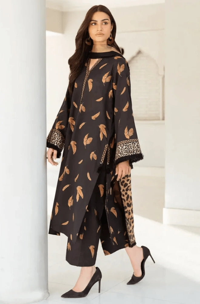 Stitched 3PC Khaddar Embroidered Shirt with Khaddar Printed Dupatta and Trouser – RTW014